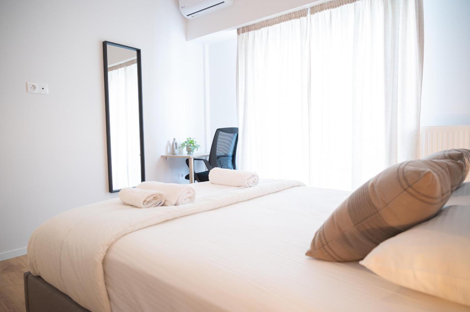 Urban Comfort 2 Bdrm Next To Metro Athens Ngoại thất bức ảnh